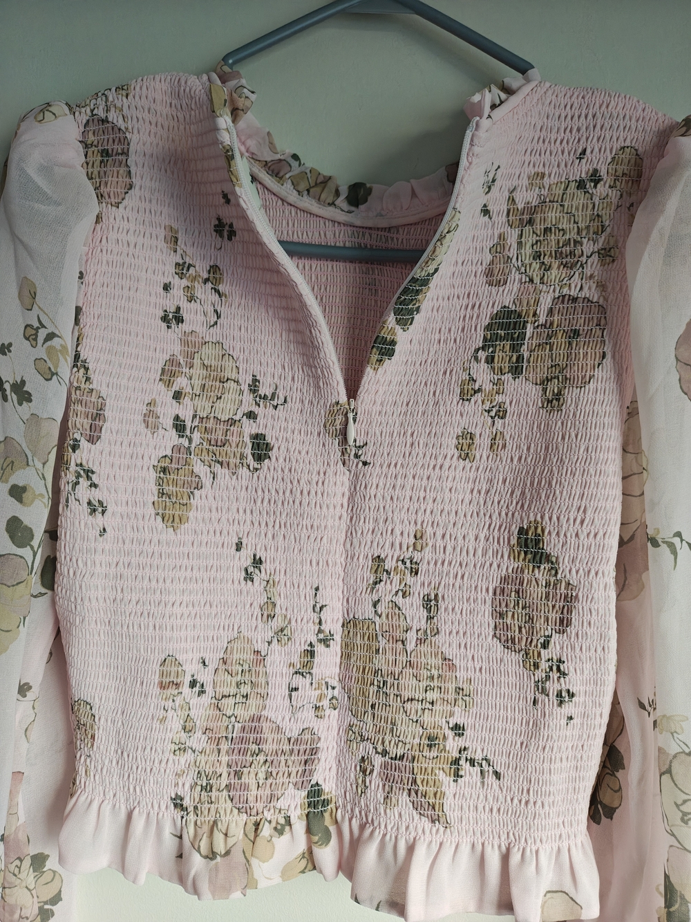 Wilfred Pink Floral Smocked Ruffle-Neck Blouse Ptp 15" - Picture 5 of 12